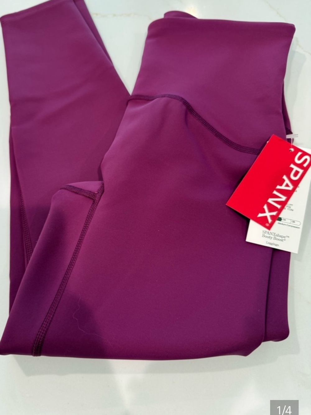 Spanx booty boost 7/8 legging, NWT Size Small